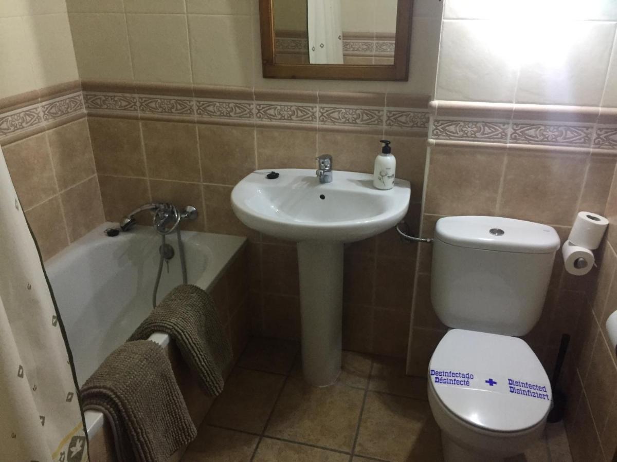 Apartamentos Turisticos San Juan De La Pena Санта-Крус-де-ла-Серос Экстерьер фото